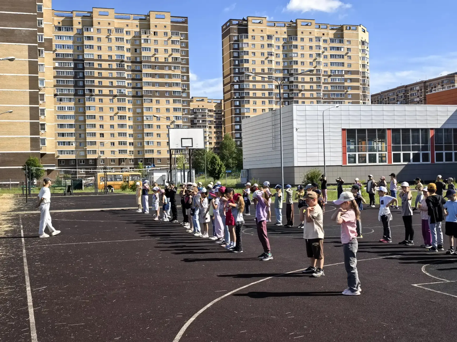 🎈15 июня🎈🪆Путешествие в мир народных промыслов на «Планете детства»!🌼

Сегодняшний день в нашем 