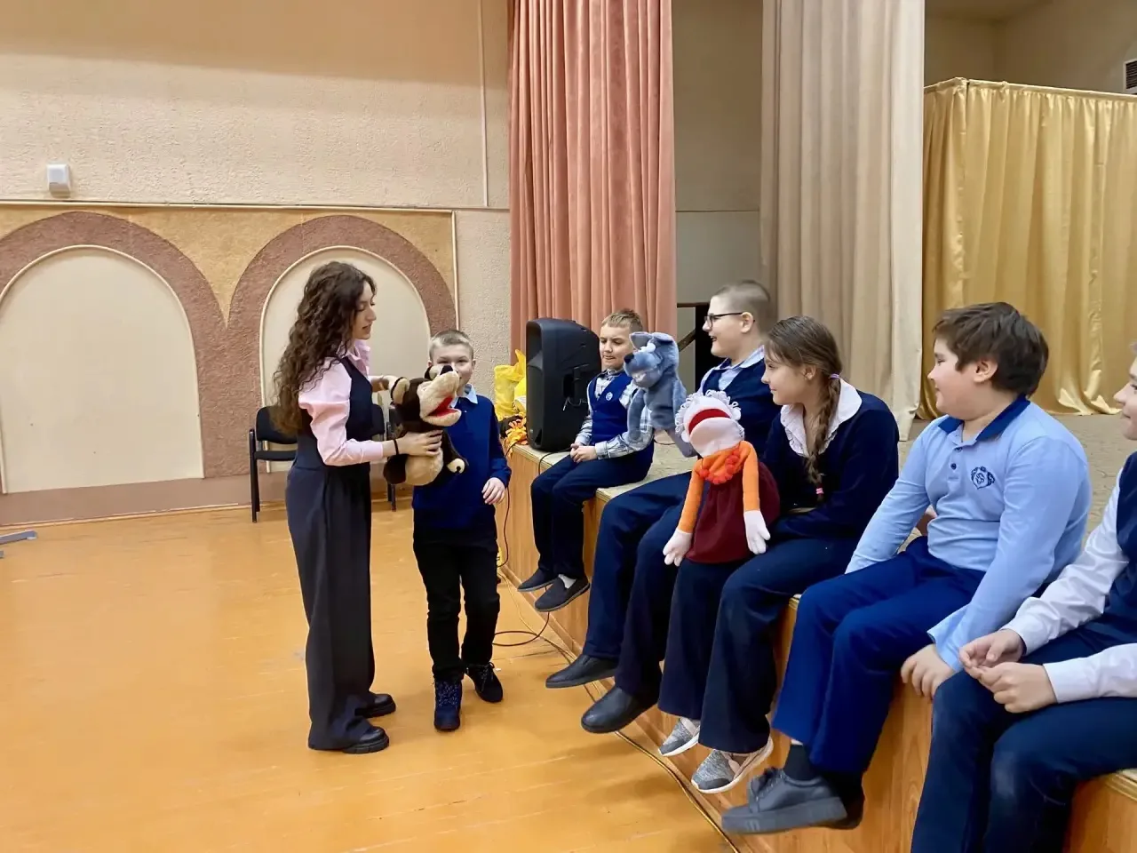 Наша труппа из объединения «Театр Новых Реальностей» активно репетирует спектакль, всем известную ск