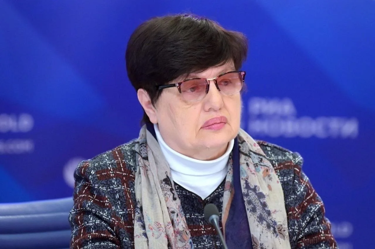 Если судить о ситуации на Украине по российским каналам и СМИ, то там наступает фаза Ап...