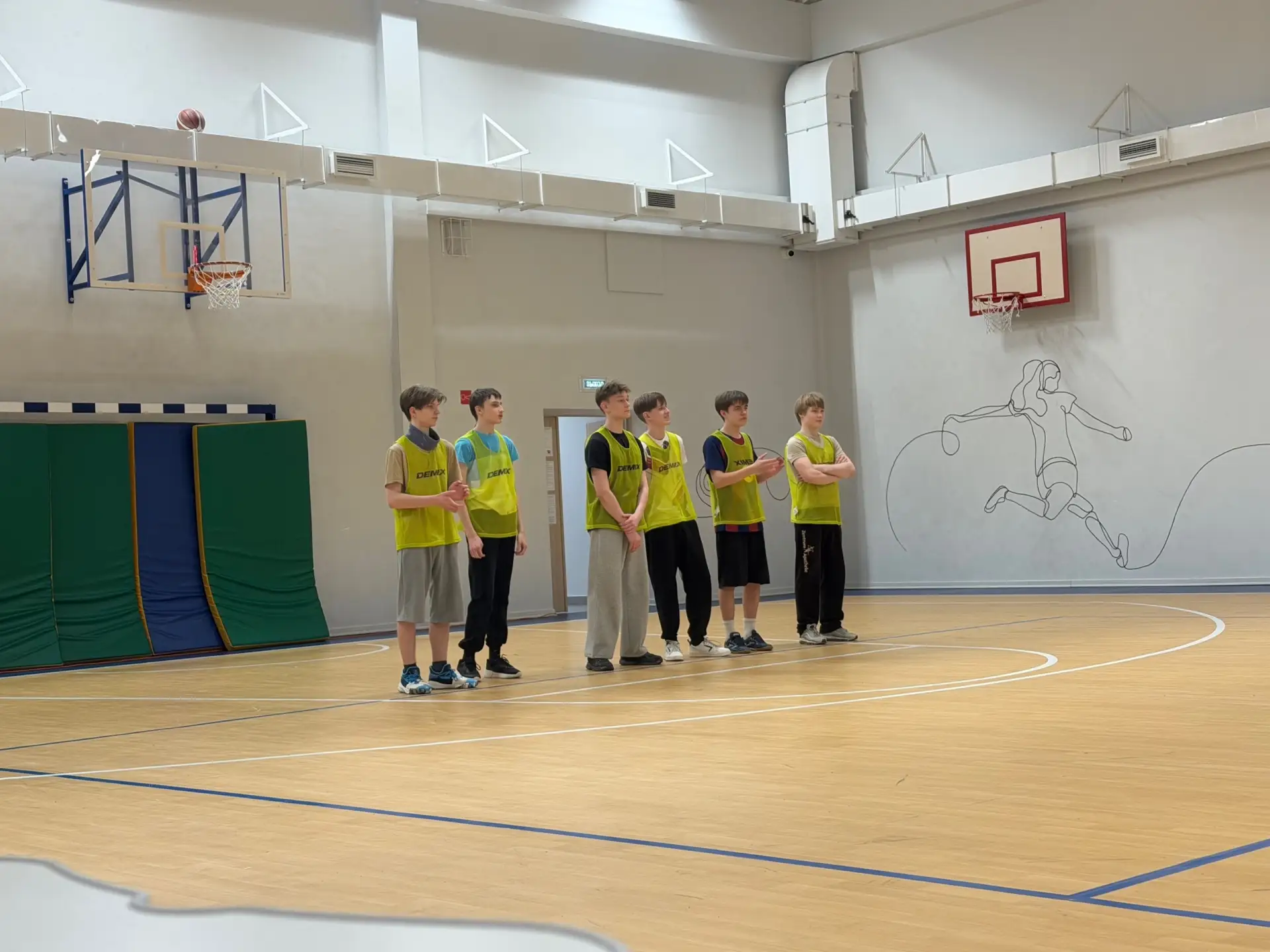 Результаты турнира по баскетболу🏀:  ~ 7-е классы: 1 место - 7Е 2 место - 7А 3 место - 7З  ~ 8-е клас