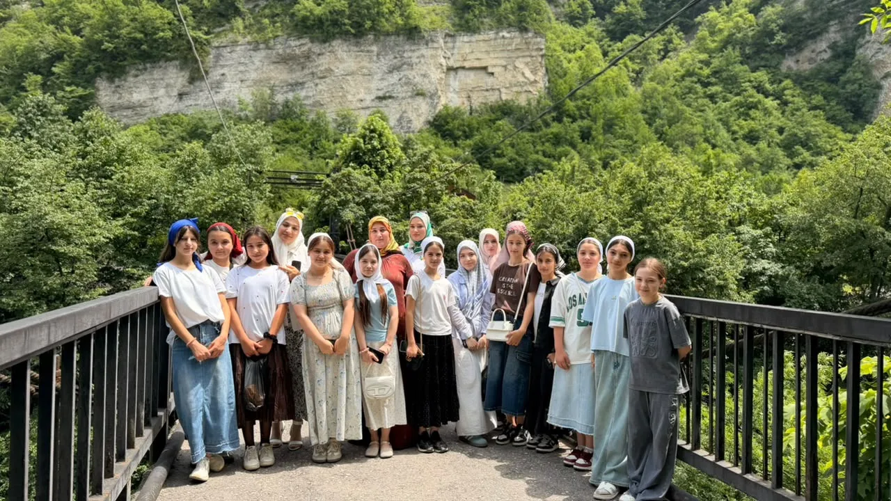 🌿☀️ Летние каникулы — это не только время отдыха, но и новых впечатлений!

🏞️ Учащиеся нашей школы