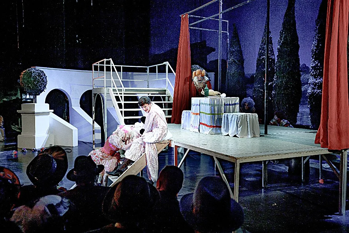 ОПЕРА «ПАЯЦЫ» СПУСТЯ 20 ЛЕТ ПОКИДАЕТ РЕПЕРТУАР «ПРЕМЬЕРЫ»   Опера «Паяцы» Руджеро Леонкавалло, котор