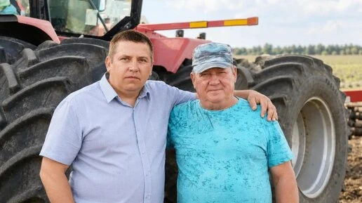 Двое механизаторов из Оренбуржья отмечены Почётными грамотами Президента