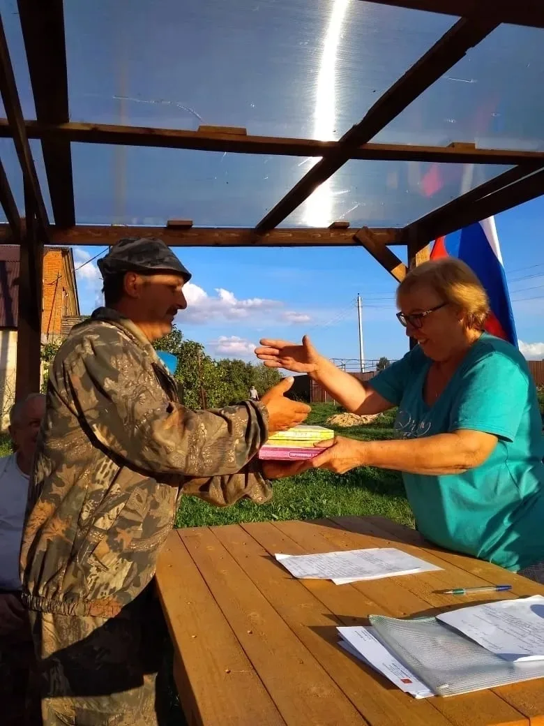В д. Шопино Алексинского района прошли праздничные мероприятия, приуроченные ко Дню России. Старосто