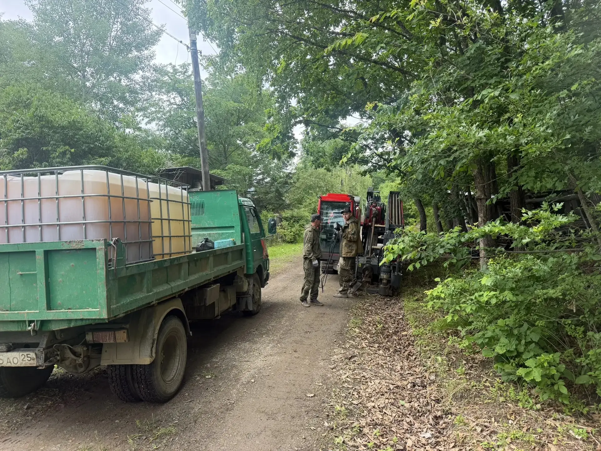 В Староварваровке прокладывают водопровод

Подрядная организация приступила к работам по прокладке в