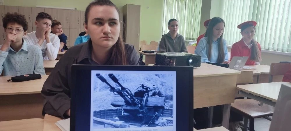 🎖 28 апреля дан старт всероссийской акции «Герои нашей школы»  28 апреля в нашей школе состоялось ва