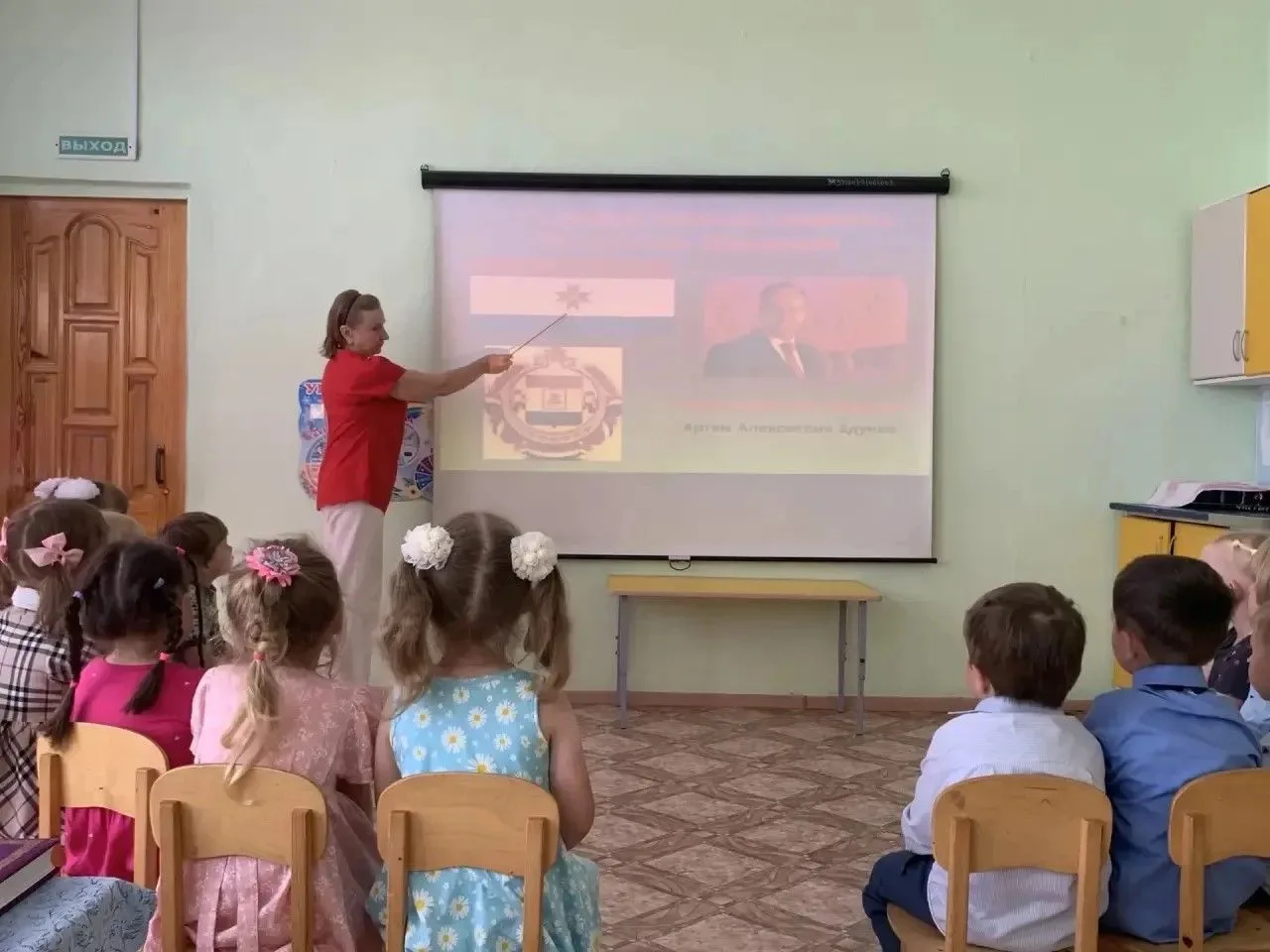 В рамках тематической недели «Мой край – Мордовия», в младшей и средней группах  в  МБД...