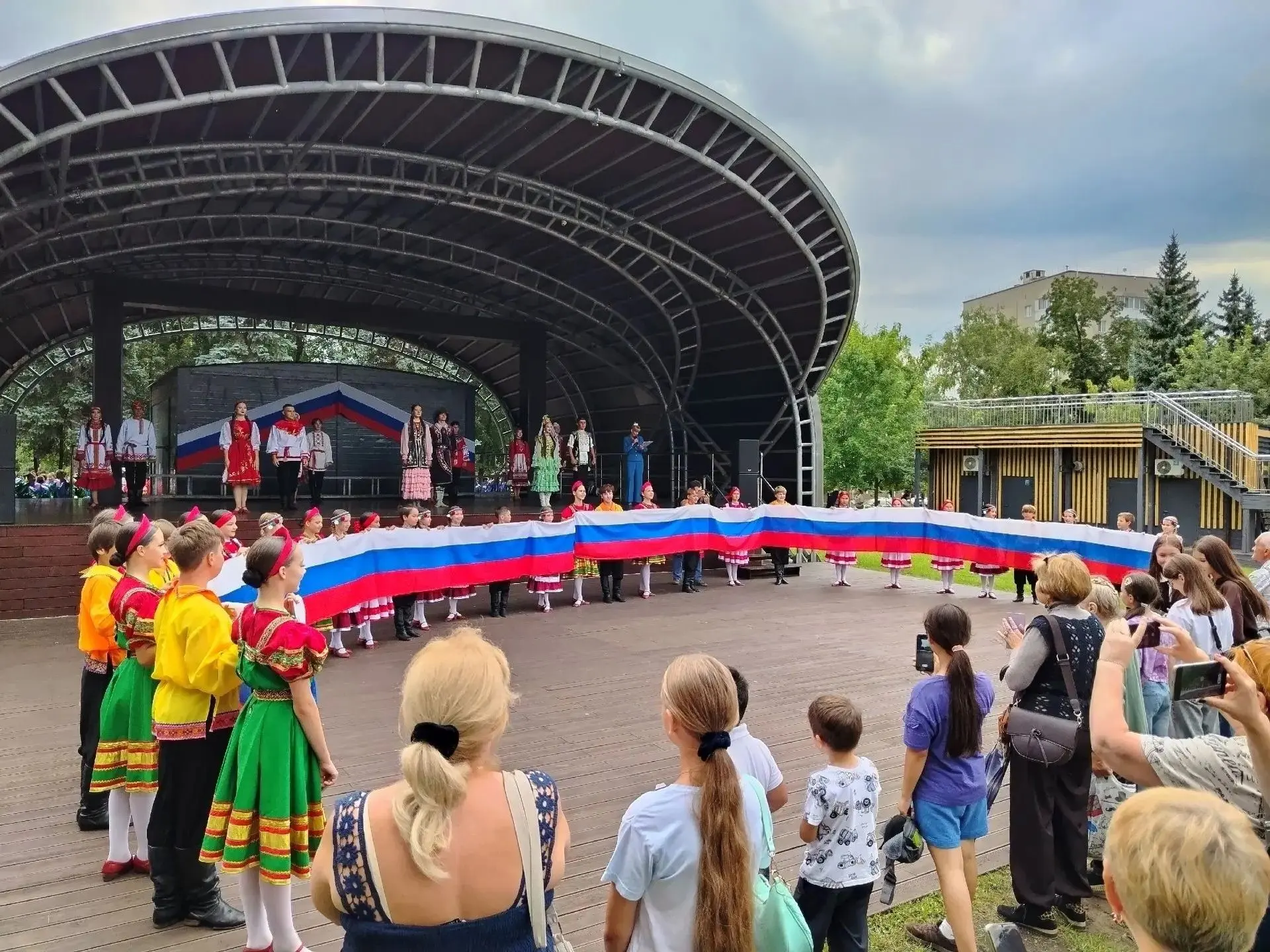 Сегодня мы отмечаем День Государственного флага Российской Федерации — праздник, которы...