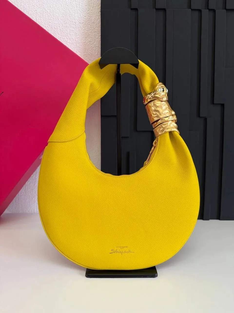 🎒#schiaparelli