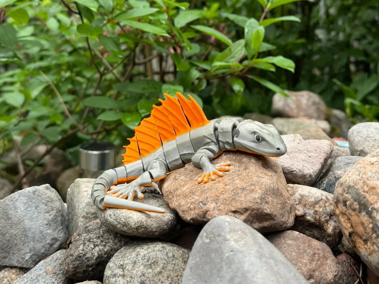Articulated Lizard — подвижная ящерица 🦎

Гибкая ящерица с сегментированным телом, которая печатает