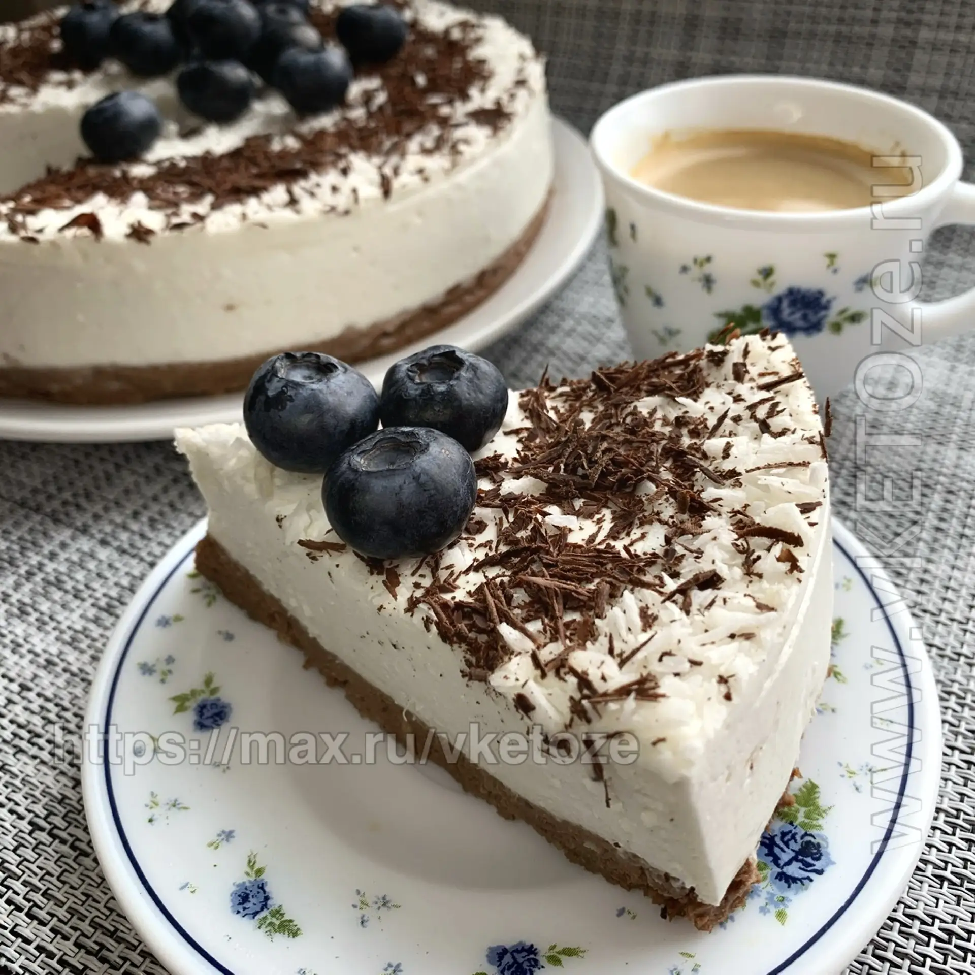 Кокосовый торт (без выпечки) 🥥🌴 (КЕТО-рецепт)  Для основы: ▫️Крем-чиз 160гр ▫️Миндальная мука 5 ст.л