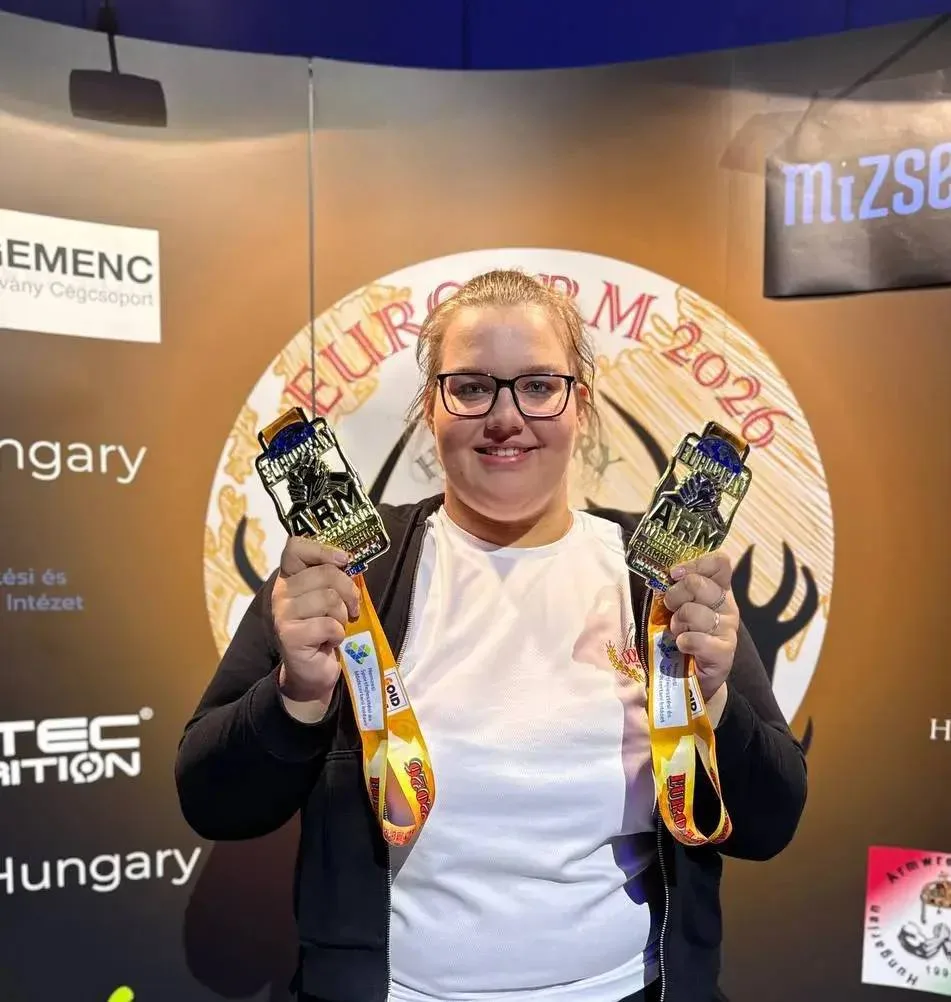 🥇Наша землячка Марта Волкова завоевала золото Чемпионата Европы по армрестлингу среди взрослых в кат