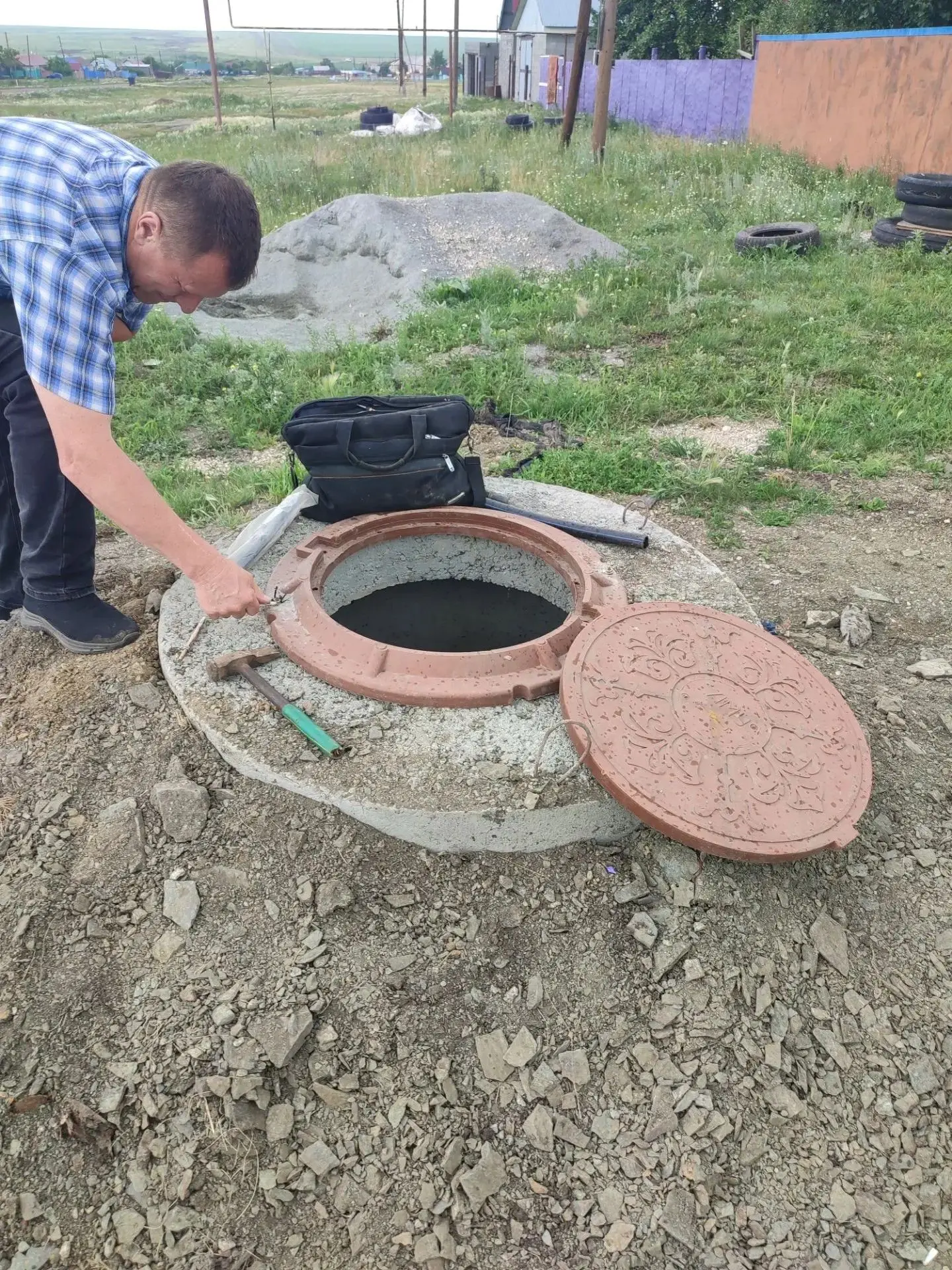 В доме, где ждут героев, наконец-то появилась вода!