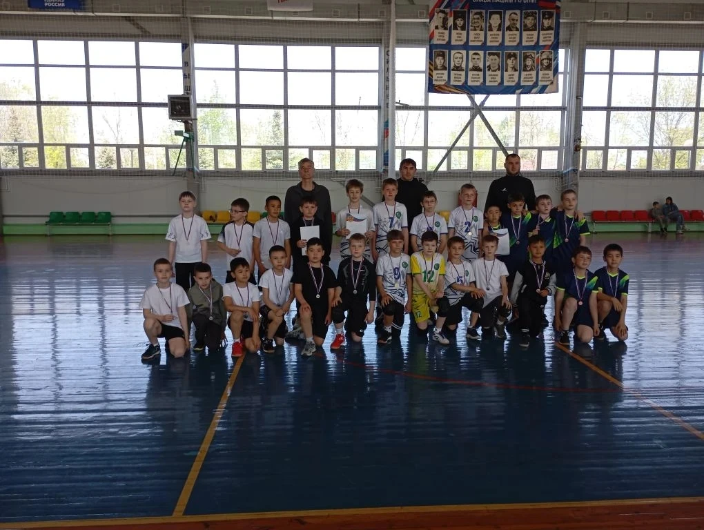 Поздравляем команду мальчиков с победой! 🏆  Ваши старания, сплочённость и воля к победе привели вас 