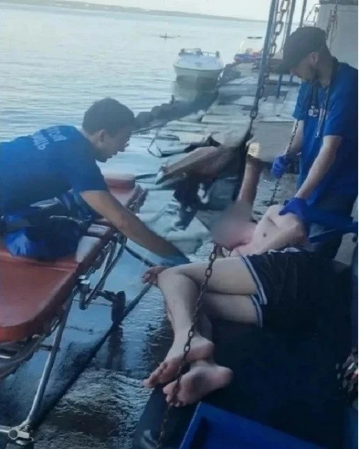Спасатель МАСС в свой выходной день вытащил из воды тонущего парня 🌊💪

Настоящие профессионалы не 