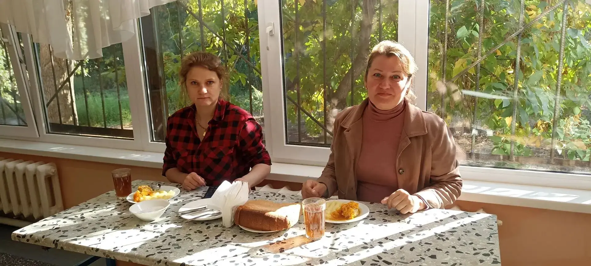 Вкусно, как дома! Школа и родители попробовали школьное меню на вкус ✨