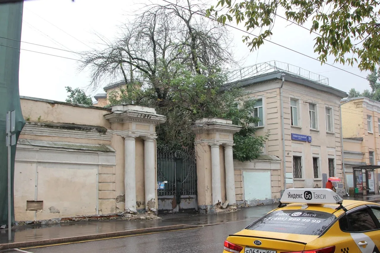 📍Усадьбу Демидова, рядом на Новой Басманной улице, отреставрируют к 2028 году.