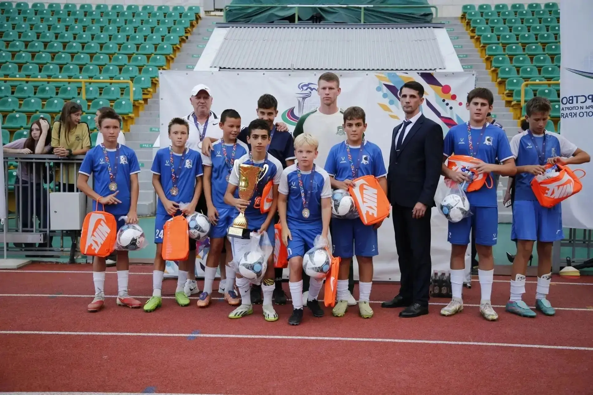 ⚽️ Сочинская команда завоевала серебро Кубка губернатора Краснодарского края

На стадионе «Кубань» в