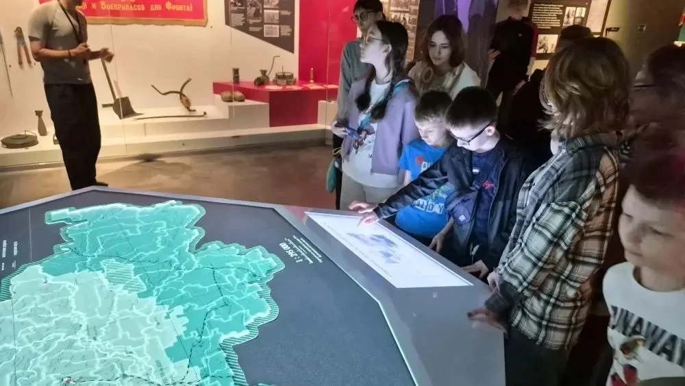 На прошлой неделе учащиеся 5Л, 7К, 8И и 8П классов посетили музейный комплекс  «Самбекские высоты»- 