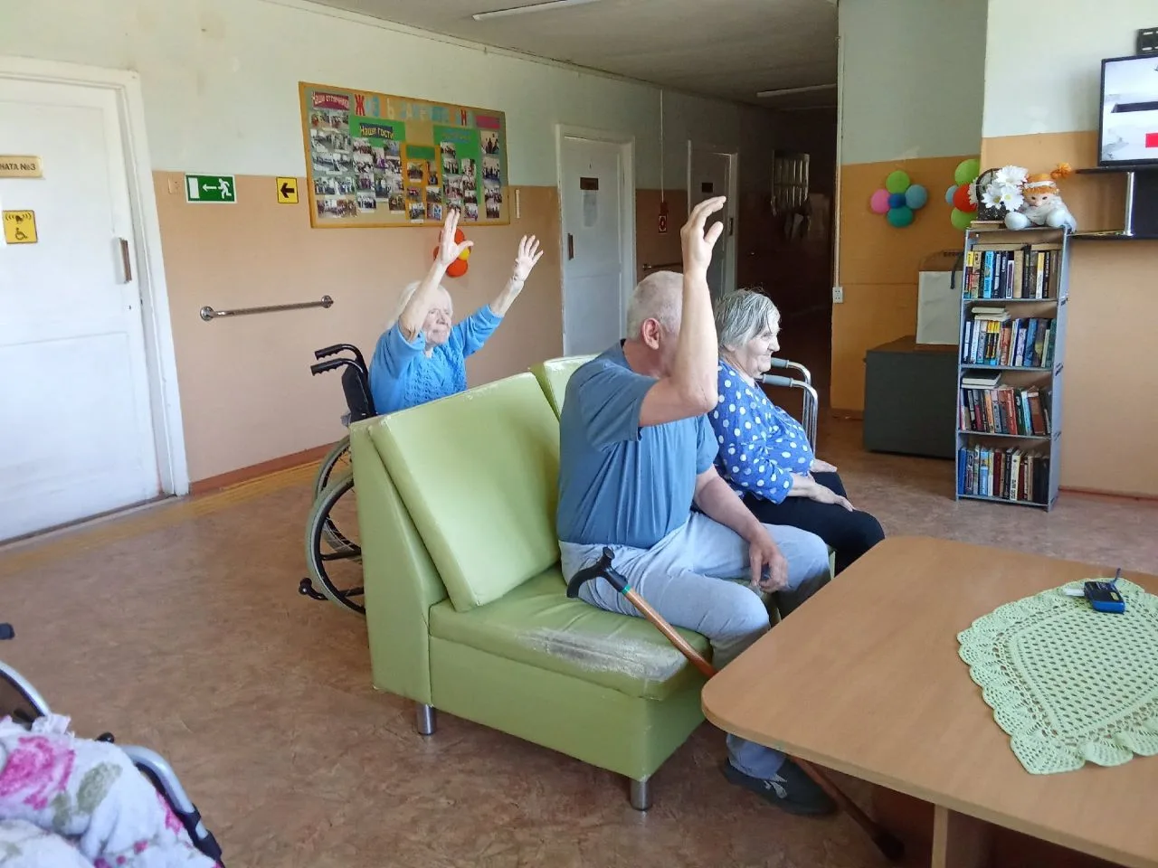 👍Творчество, зарядка и радость каждый день!  🏡💫В Батуринском доме-интернате для престарелых и инвали
