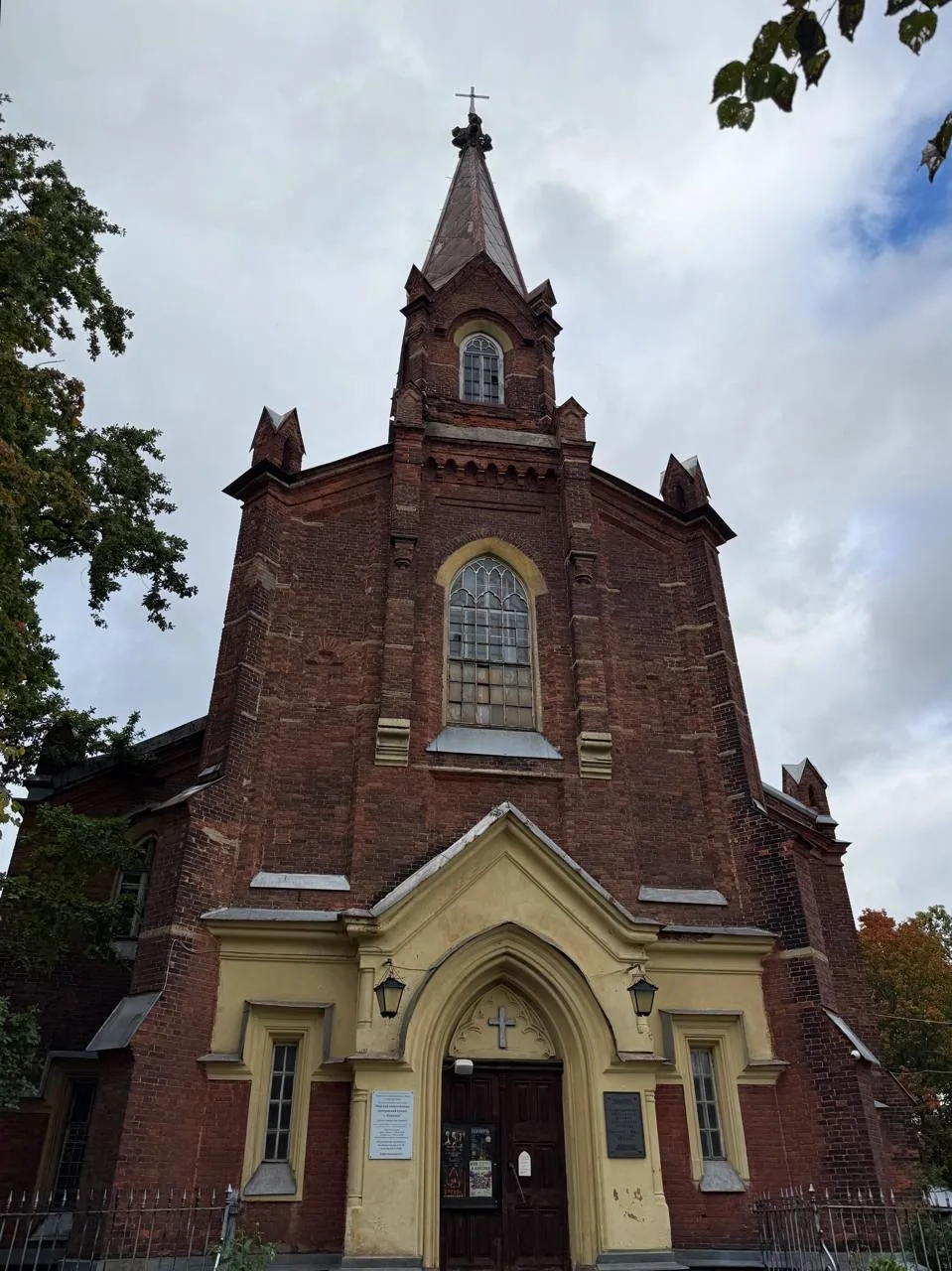 Идея для загородной поездки: Ижорские кирхи ⛪️