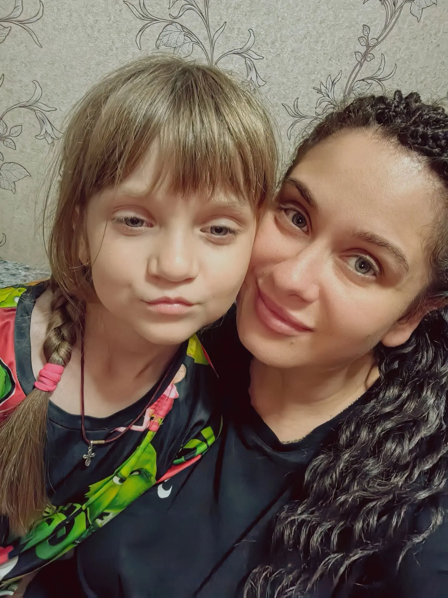 Лежать смотреть фильм и в моменте сорваться в деревню на одну ночь  🌆, умею практикую 💪