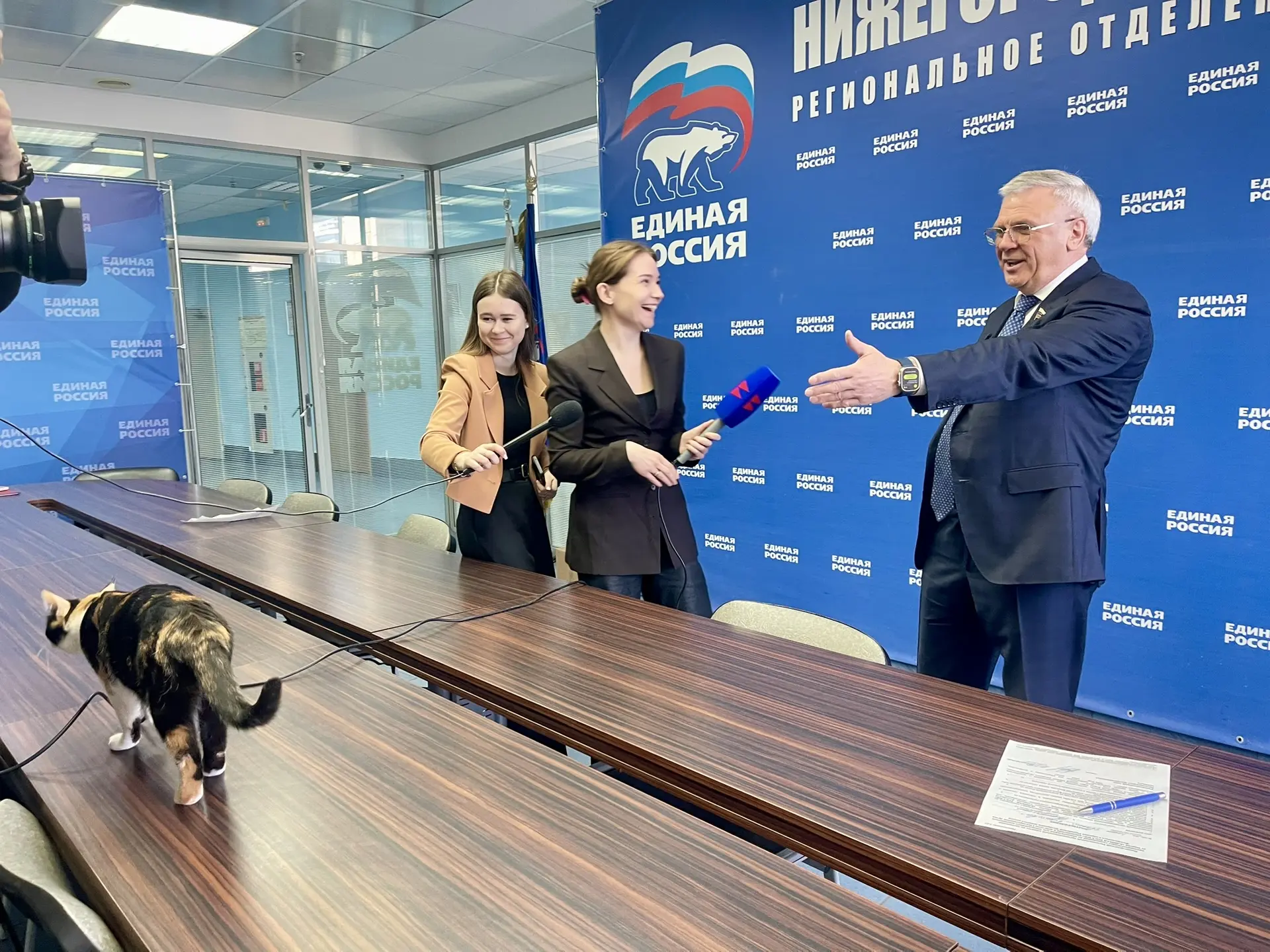Сегодня подал заявление на участие в предварительном голосовании «Единой России». Пока отвечал на во