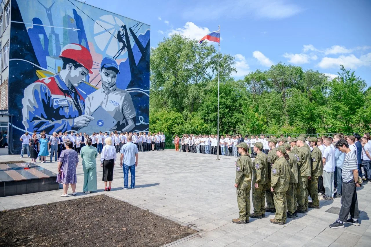 🇷🇺ДЕНЬ РОССИИ – СИЛА В ЕДИНСТВЕ, ПАМЯТЬ В СЕРДЦАХ

11 июня на площади имени Героя Советского Союза