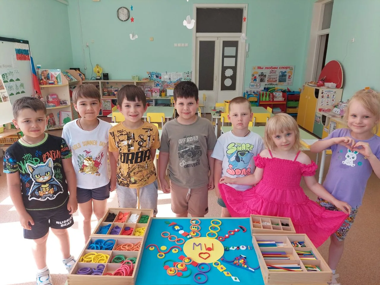 Сегодня в старшей группе «Лучики» прошёл День друзей — тёплый, добрый и радостный праздник. 💛 
Ребя