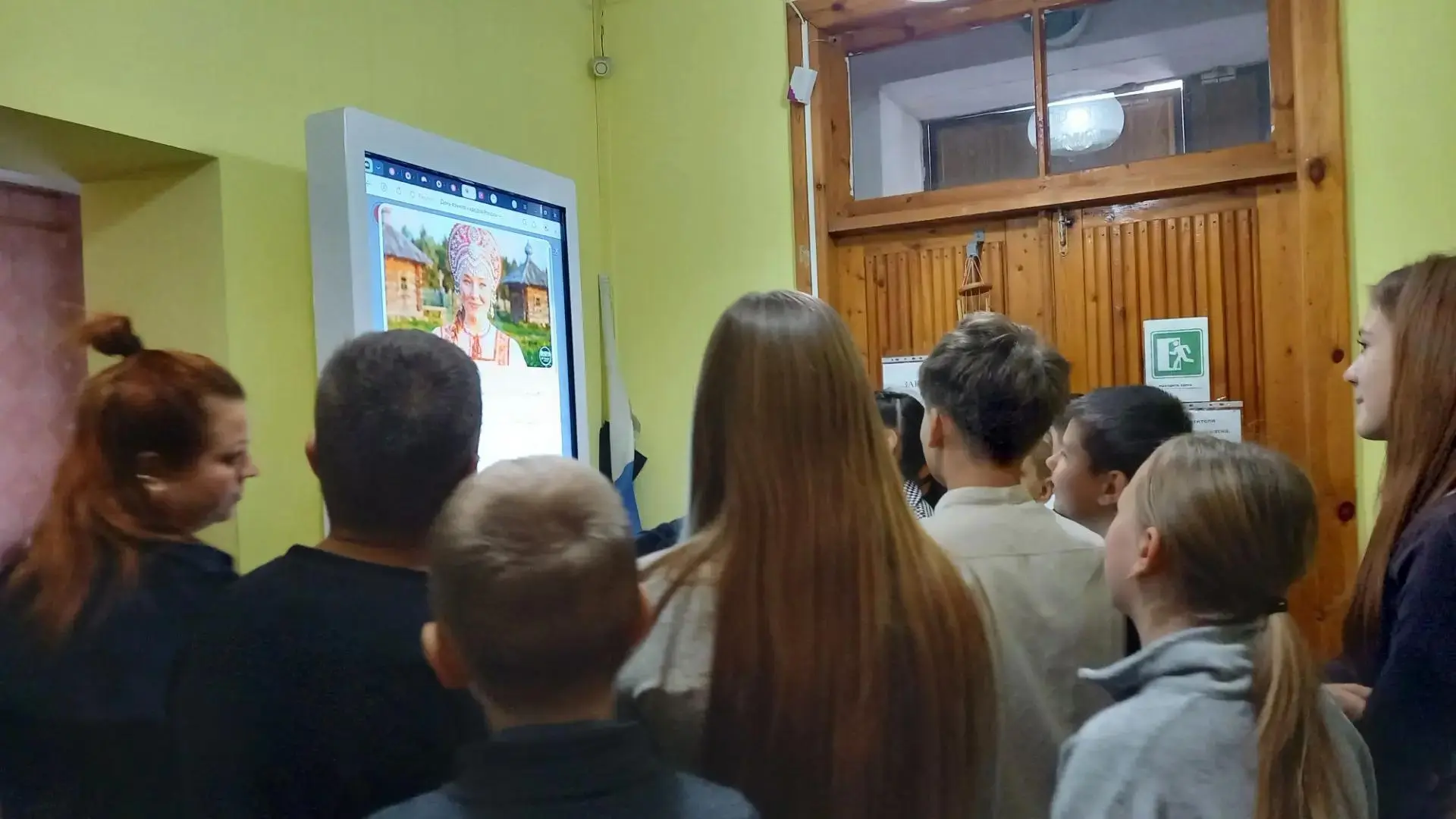 Язык — это важная часть национального наследия, которая объединяет поколения и помогает...