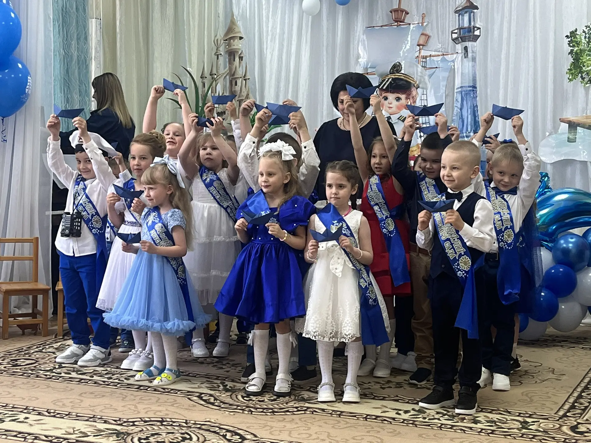 Май - это самый праздничный месяц года. Он наполнен множеством трогательных до слез мер...