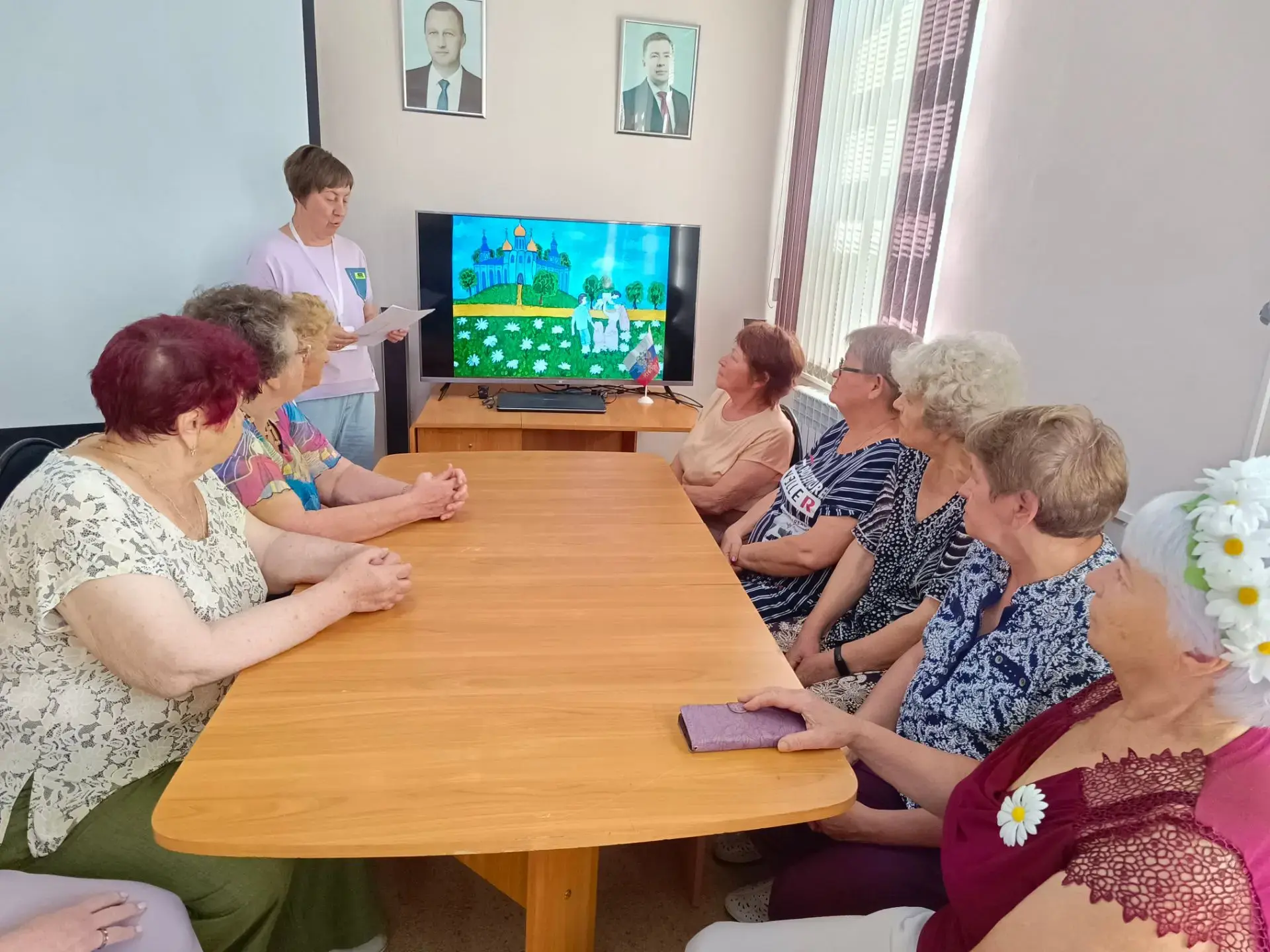 В преддверии Всероссийского дня семьи, любви и верности в центре социального обслуживан...