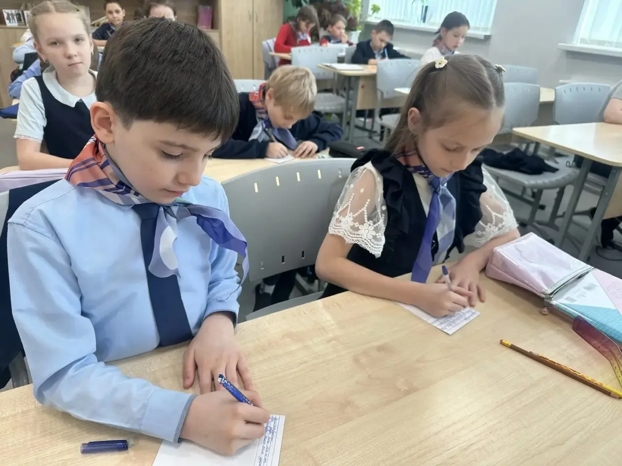 Добро и внимание — лучший подарок!  В преддверии Дня Победы ученики 3 «А» класса с большой теплотой 
