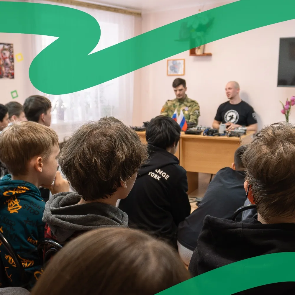 🦉💡 Друзья, хочу напомнить о важном событии!  Наши ребята посетили подростковый клуб «Факел», где про