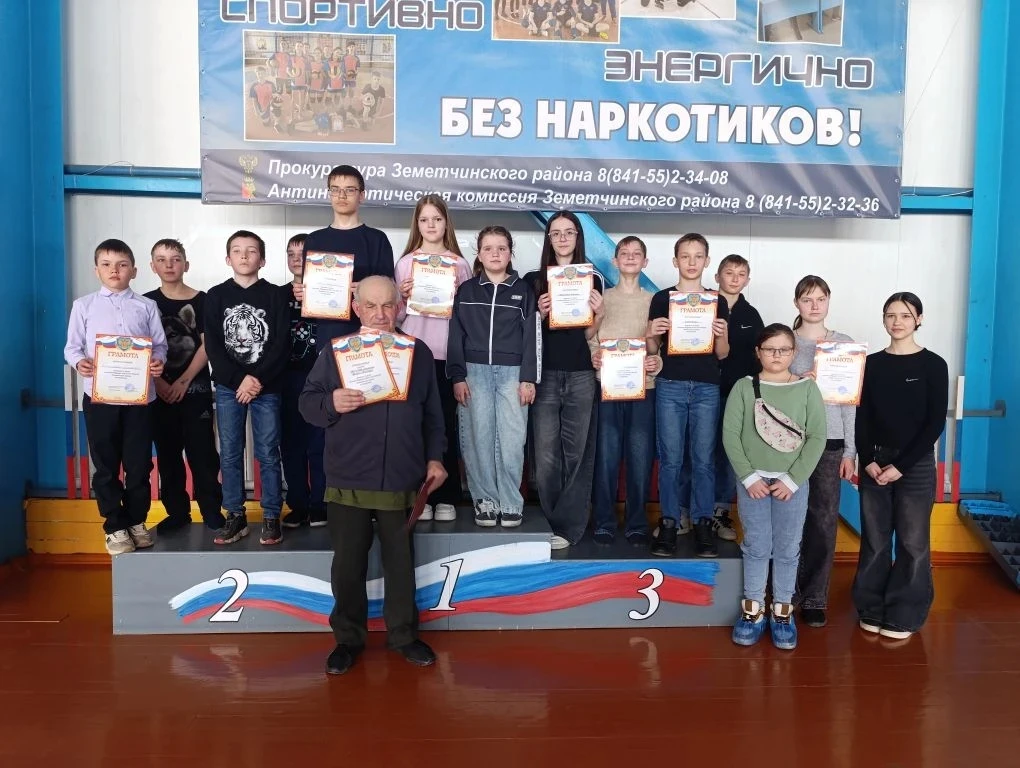 31 марта в ФОКе р.п. Земетчино прошел весенний турнир МАОУ ДО ДЮСШ Земетчинского района по шахматам.