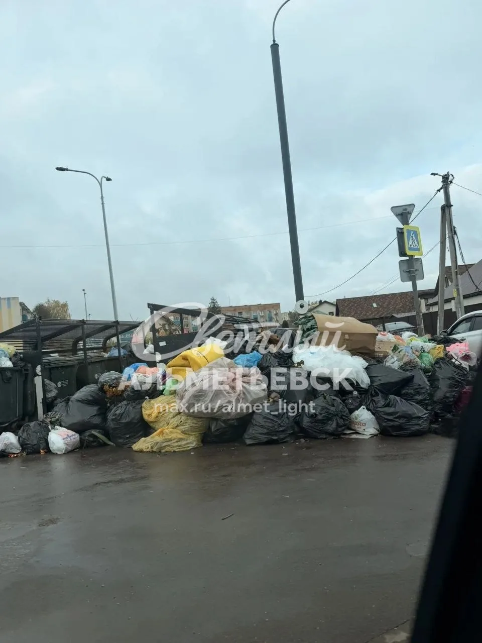 🗑 В Альметьевске объяснили ситуацию с мусором на Тагирова