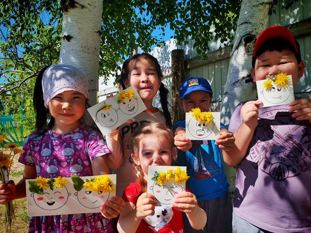 ☺️ Наконец-то погода наладилась и можно больше времени проводить на улице. 

☀️ Летняя прогулка — эт