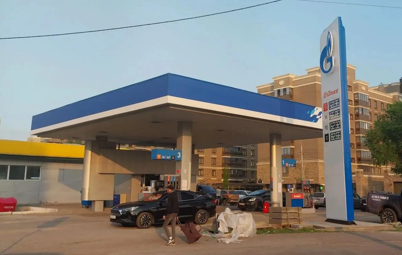 ❗️«Газпромнефть» ввела лимиты для бензина в Красноярске 

По данным СМИ, на АЗС «Газпром» можно запр