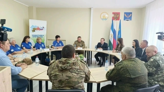 В Центре поддержки участников СВО и их семей в рамках проекта «СВОя семейная гостиная» ...