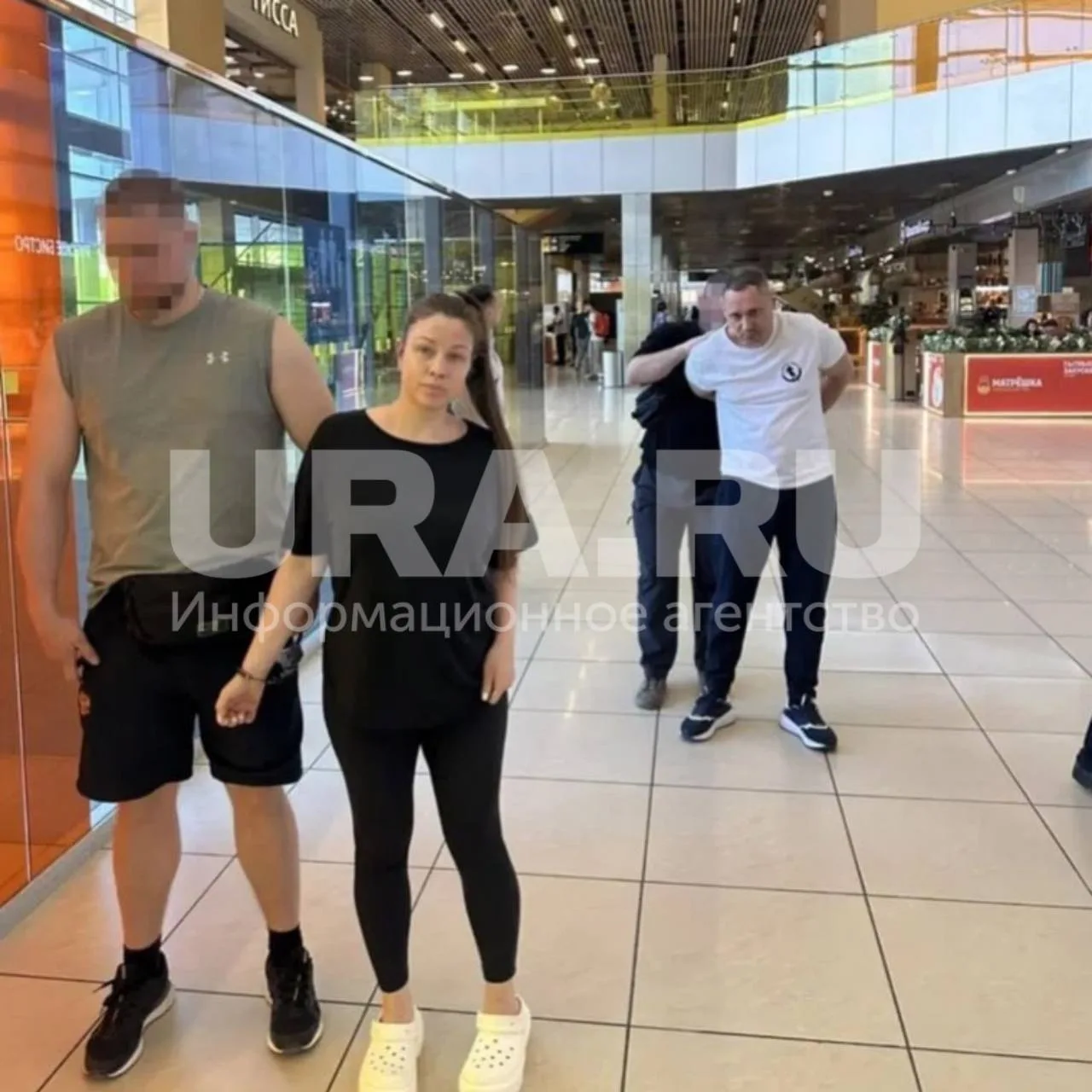 ФСБ задержала в Екатеринбурге пару, по чьей машине стрелял авторитет Фартовый. Людмилу и Артема Крот