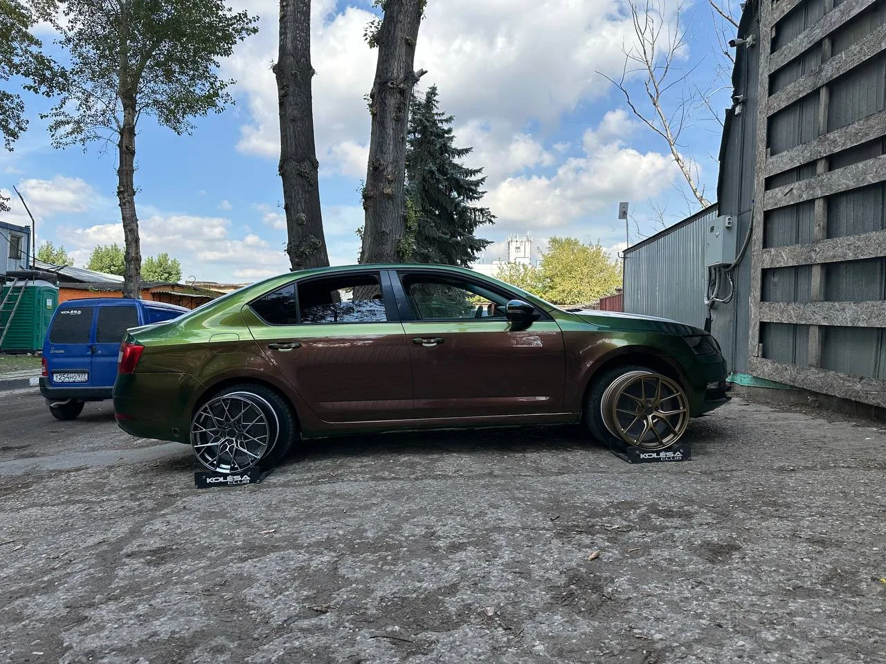 🛞 Skoda Octavia на примерке дисков в 18-ом диаметре