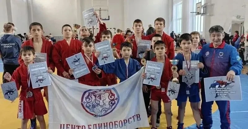 НИКОЛАЙ ЦЫПАНДИН 60 СААҺА  Бүгүн Мэҥэ Хаҥалас улууһун ытык киһитэ - самбоҕа аан дойду үс төгүллээх ч