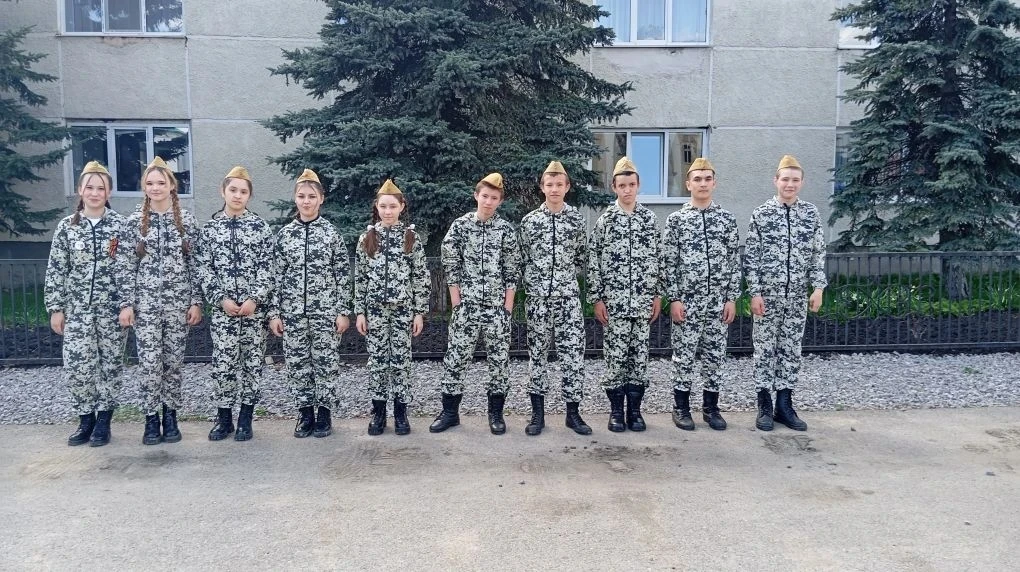 ТОРЖЕСТВЕННЫЙ МАРШ ШКОЛЬНИКОВ
