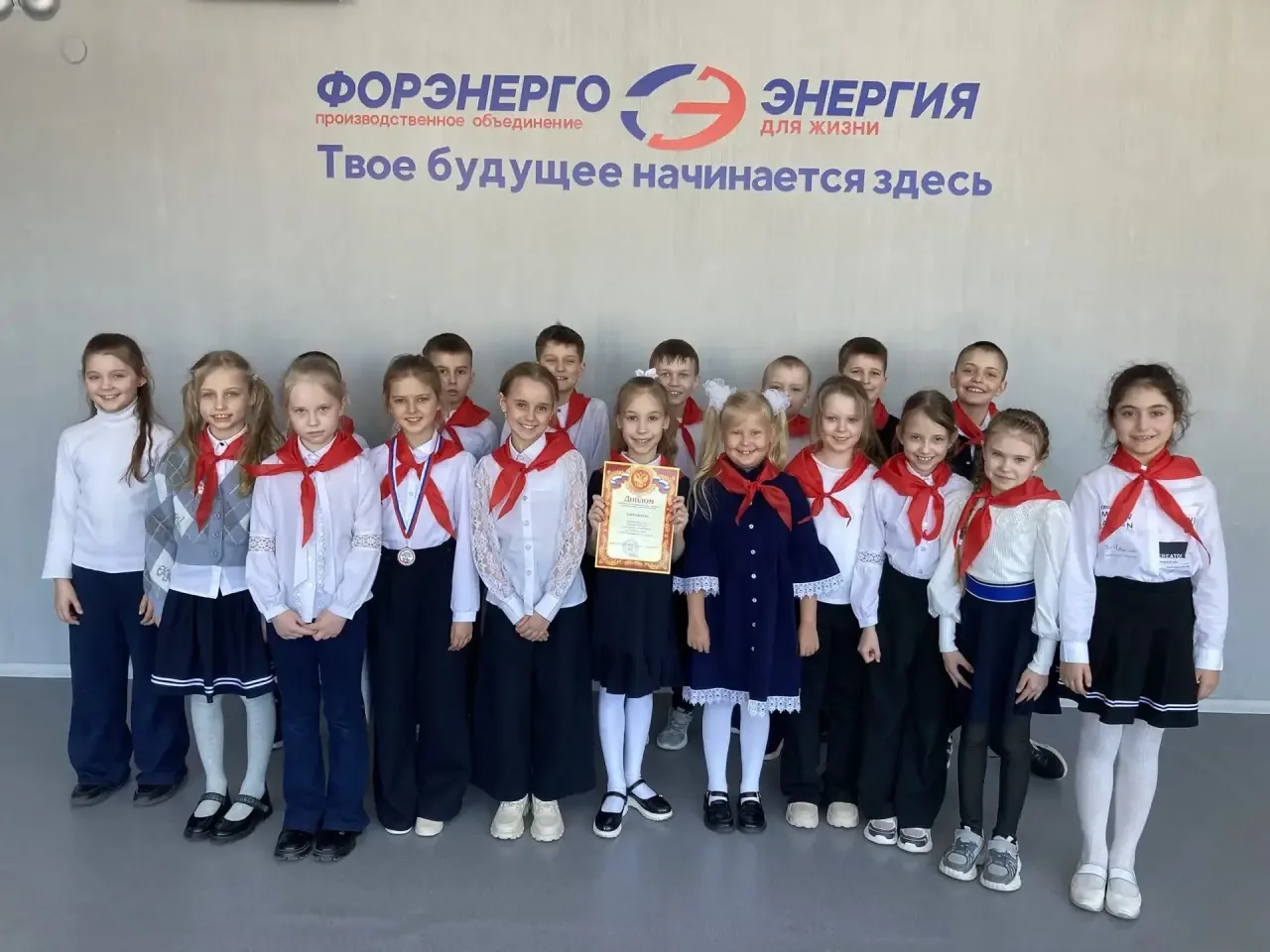 10 марта на школьном стадионе в рамках соревнований Школьного спортивного клуба прошла захватывающая