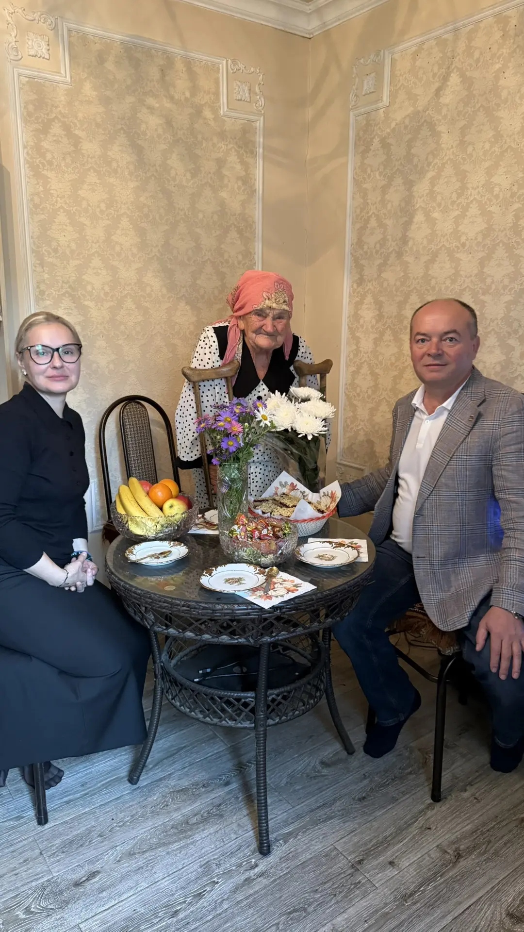 Сегодня депутаты Думы города Пятигорска навестили ветерана Великой Отечественной войны ...