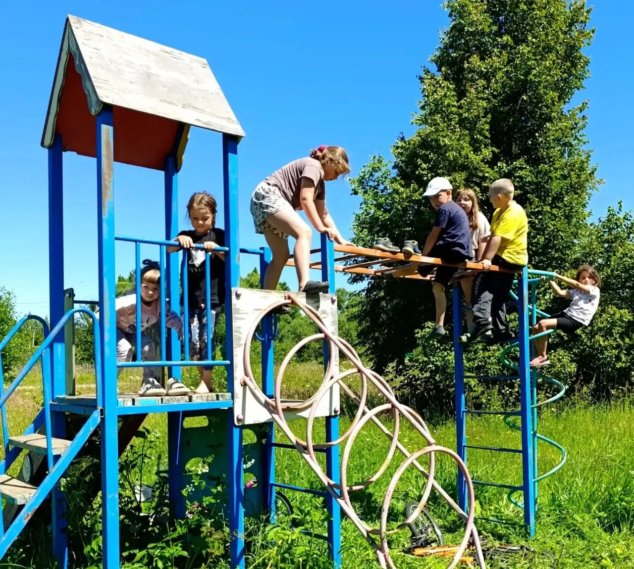 🏡Как здорово, когда двор оживает! 25 июля в Ушковском ДК прошла игровая программа «Игры нашего двор