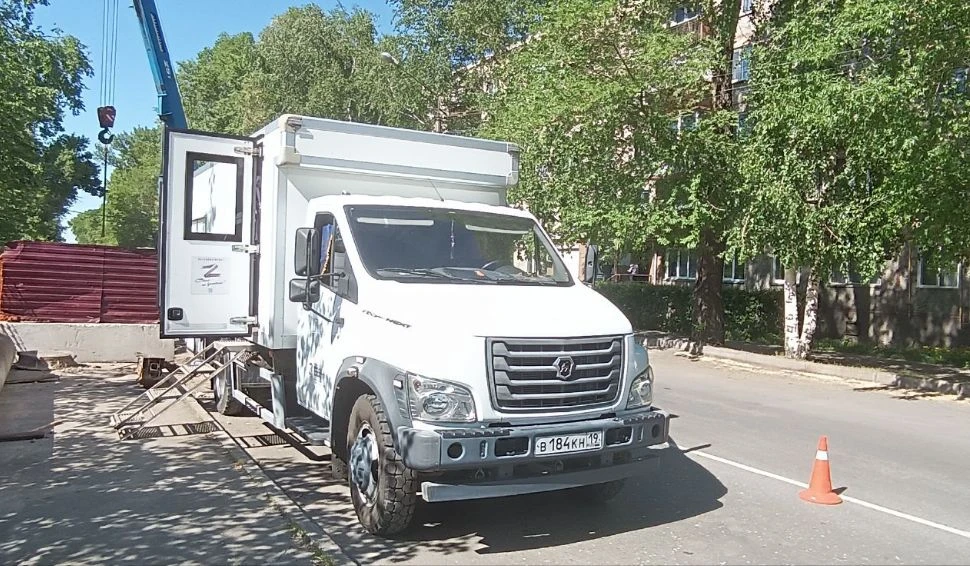 🚜 Восстановление горячего водоснабжения в Абакане после испытаний на тепловых сетях ид...