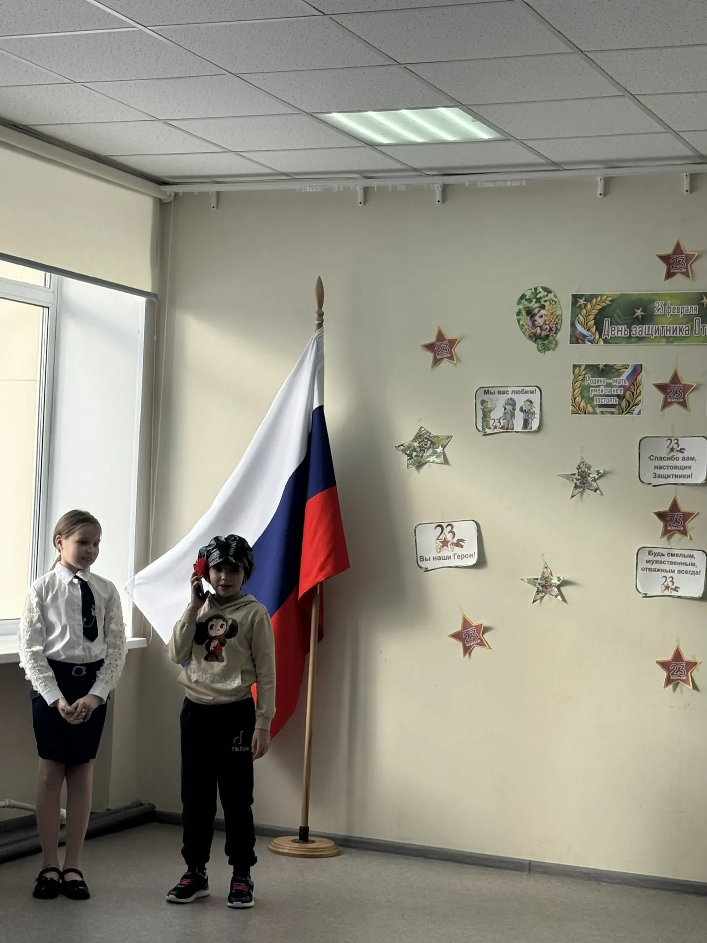 🎉 На торжественной школьной линейке состоялось яркое выступление Школьного театра!

Юные актёры пре