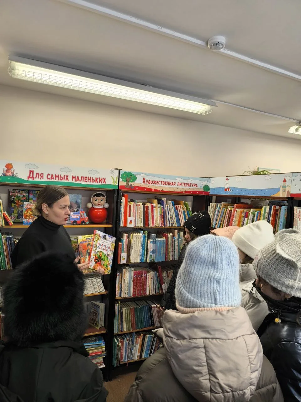 Ученики 5Г класса  в детской библиотеке поучаствовали в игре  "Моя губерния",  познакомились с новым