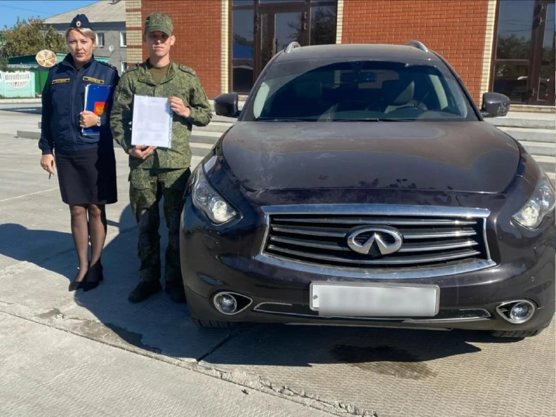 🚓 У пьяного водителя конфисковали Infinity и передали Минобороны